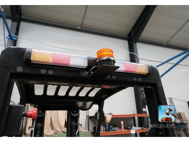 Heftruck - afbeelding 20 van  28