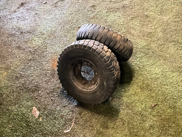 Heftruckbanden - afbeelding 2 van  5