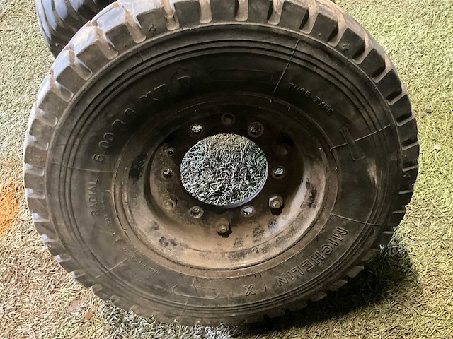 Heftruckbanden - afbeelding 4 van  4