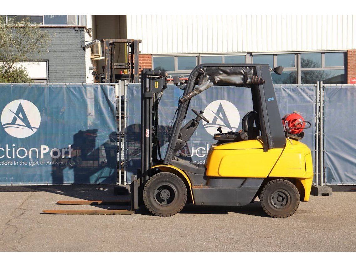 Heftrucks - hoogwerkers - stapelaars - palletwagens