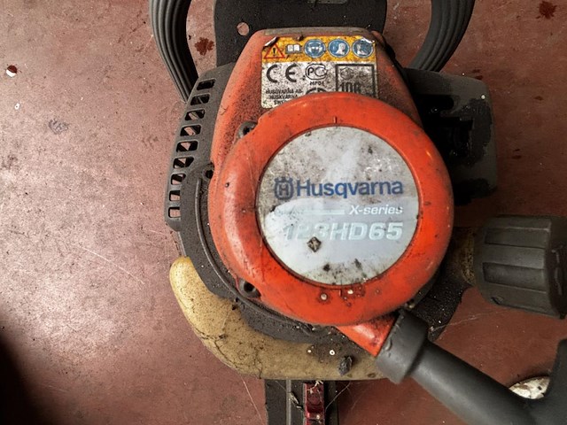 Heggenschaar husqvarna 123 hd65x - afbeelding 4 van  4