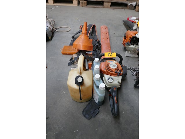 Heggenschaar op benzine stihl - afbeelding 1 van  5