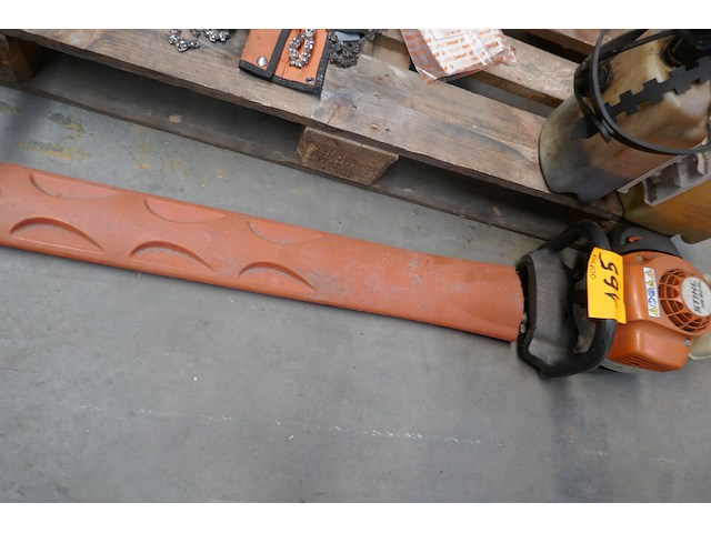 Heggenschaar op benzine stihl - afbeelding 3 van  4