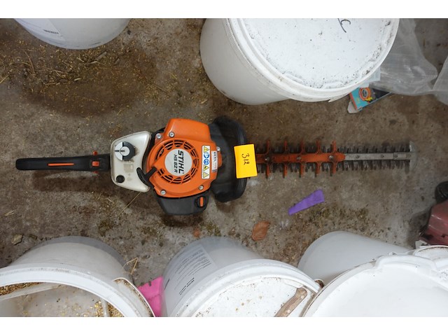 Heggenschaar stihl - afbeelding 1 van  3