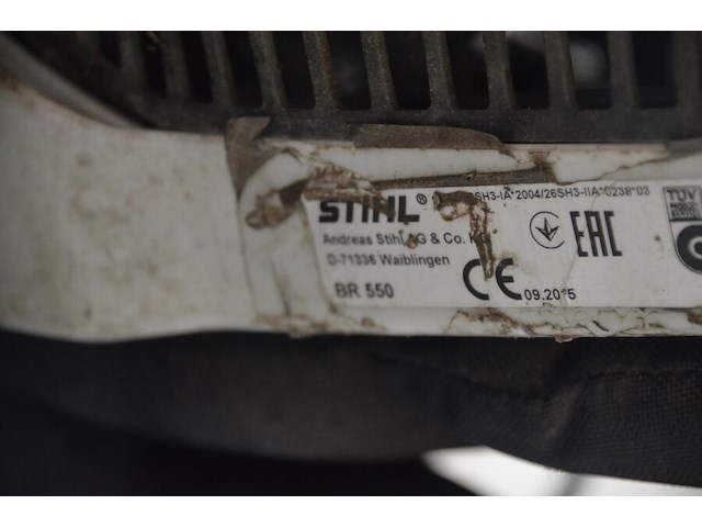 Heggeschaar stihl op benzinemotor (defect), gedragen bladblazer stihl op benzinemotor br550 - afbeelding 2 van  10