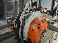 Heggeschaar stihl op benzinemotor (defect), gedragen bladblazer stihl op benzinemotor br550 - afbeelding 9 van  10
