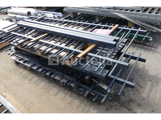 Hekken, palen, panelen (ral7016) - afbeelding 4 van  9
