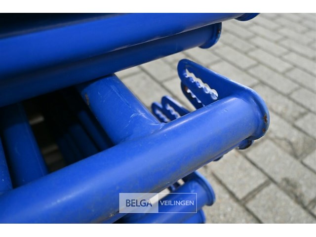 Hekwerk voor voetbalpark - afbeelding 2 van  10