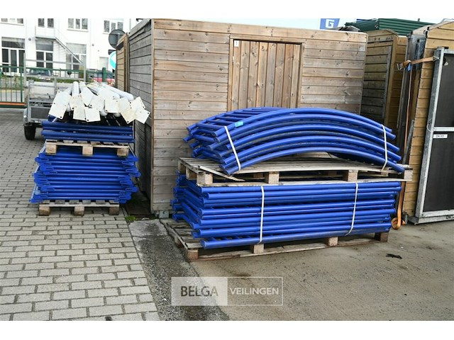 Hekwerk voor voetbalpark - afbeelding 3 van  10