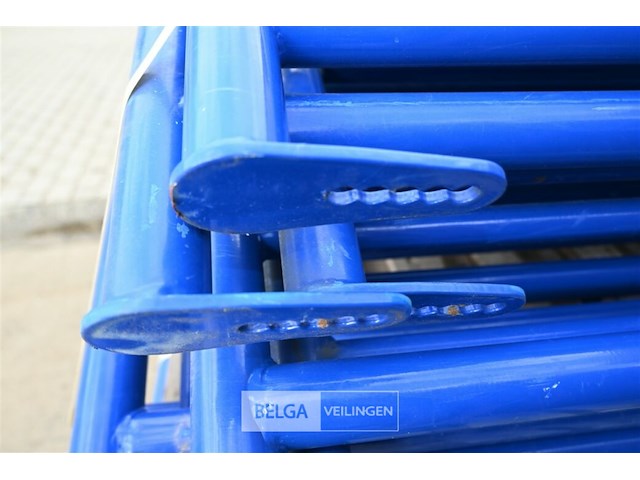 Hekwerk voor voetbalpark - afbeelding 6 van  10