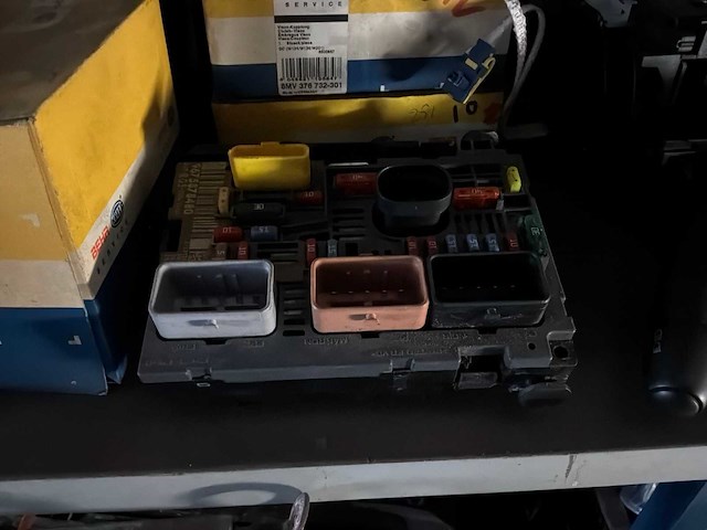 Hella magneet koppelingen - afbeelding 6 van  7