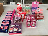 Hello kitty mix kavel diverse verzorgings producten kids - afbeelding 1 van  13
