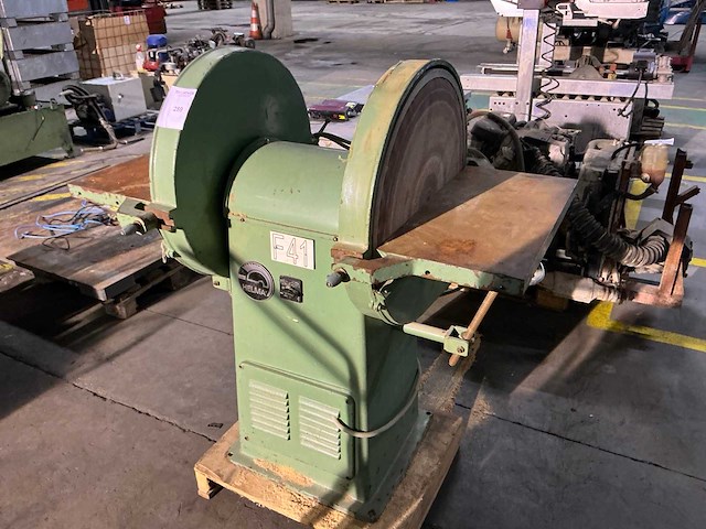 Helma schijfschuurmachine - afbeelding 1 van  3