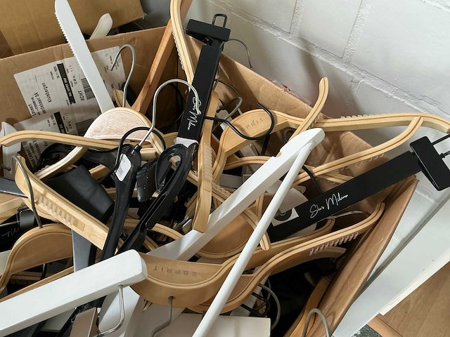 Hema, esprit, milano grote partij kapstokken - afbeelding 7 van  8