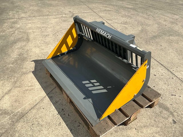 Hemach aanpik avant kasseien puinbak - afbeelding 2 van  4