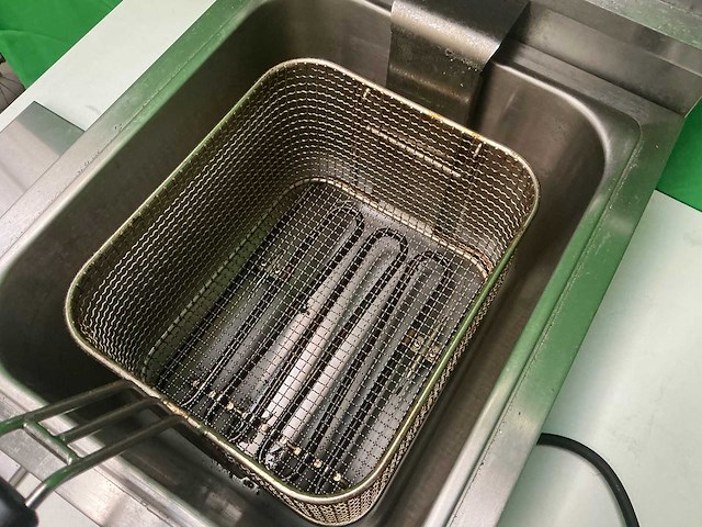 Hendi - 2023 - 209202 - friteuse - afbeelding 1 van  2