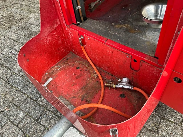 Hendi europa 6-brander bbq aanhangwagen - afbeelding 4 van  15