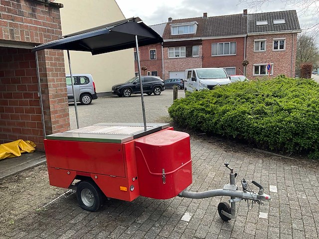 Hendi europa 6-brander bbq aanhangwagen - afbeelding 7 van  12
