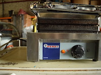 Hendi wafelijzer 220v - afbeelding 4 van  5