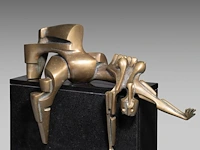 Hendrik lannoye (1946-2006), 'sans toi' (1993), polished bronze on a marble base, artist proof, n° 2/3 46 x 76 cm. (18.10 x 29.92 in.), total: 113 cm. (44.49 in.) - afbeelding 1 van  8