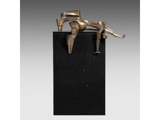 Hendrik lannoye (1946-2006), 'sans toi' (1993), polished bronze on a marble base, artist proof, n° 2/3 46 x 76 cm. (18.10 x 29.92 in.), total: 113 cm. (44.49 in.) - afbeelding 4 van  8