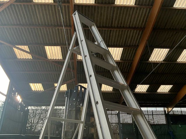 Hercules trapladder - afbeelding 4 van  5