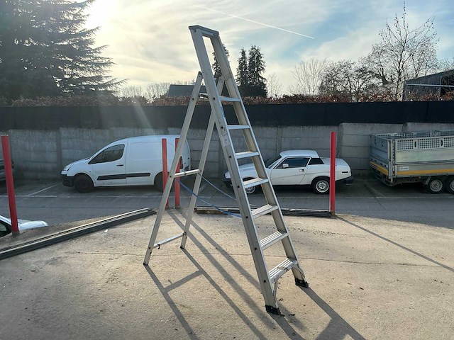 Hercules trapladder - afbeelding 1 van  4
