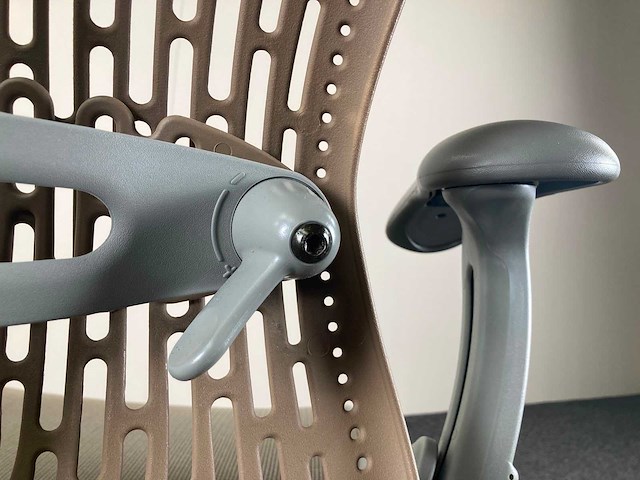 Herman miller mirra - bureaustoel (2x) - afbeelding 11 van  22