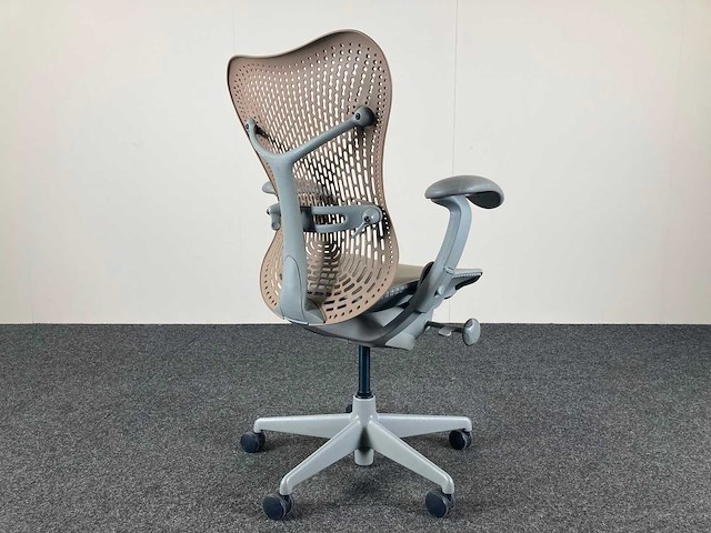 Herman miller mirra - bureaustoel (2x) - afbeelding 19 van  22