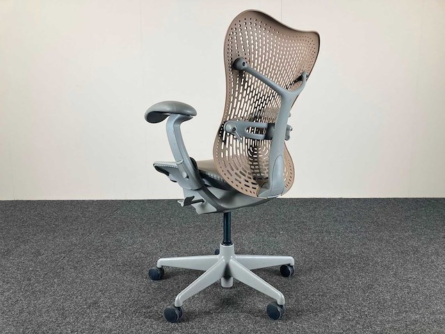 Herman miller mirra - bureaustoel (4x) - afbeelding 17 van  22