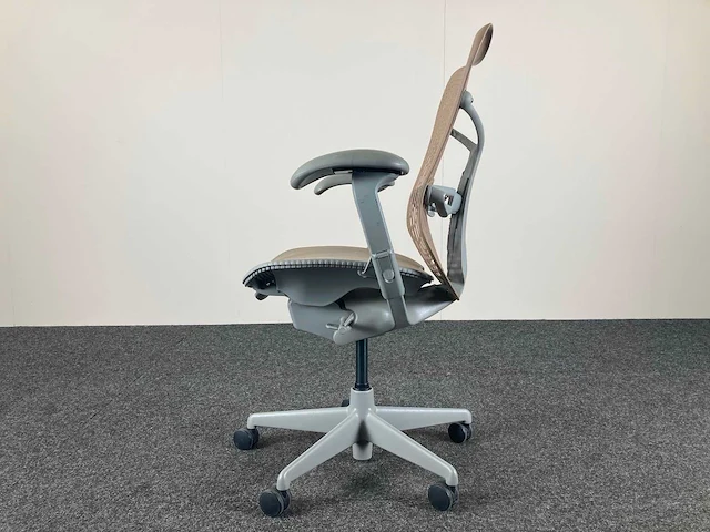 Herman miller mirra - bureaustoel - afbeelding 16 van  22