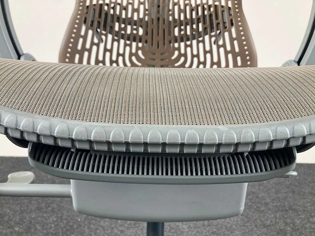Herman miller mirra - bureaustoel - afbeelding 2 van  22
