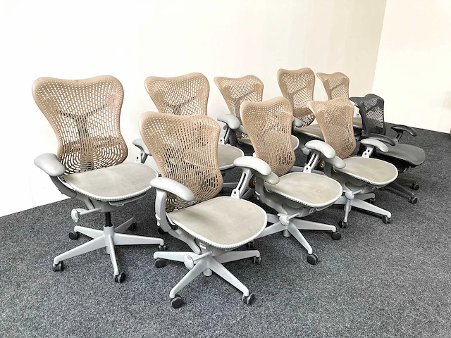 Herman miller mirra 2 - bureaustoel (9x) - afbeelding 1 van  9