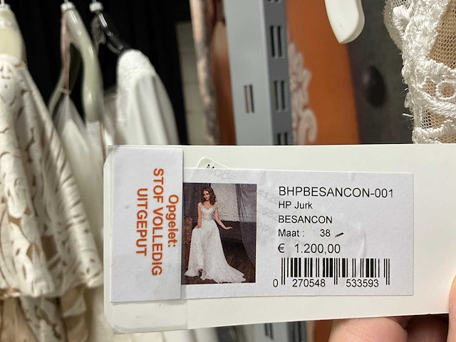 Herve bruidsjurken (18x) - afbeelding 14 van  42