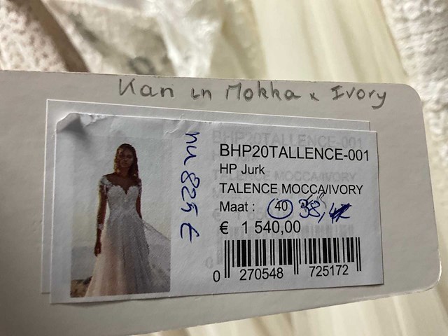 Herve bruidsjurken (18x) - afbeelding 16 van  42