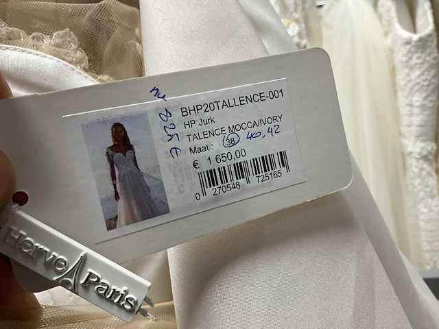 Herve bruidsjurken (18x) - afbeelding 17 van  42