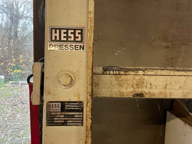 Hess express karkaspers - afbeelding 9 van  10