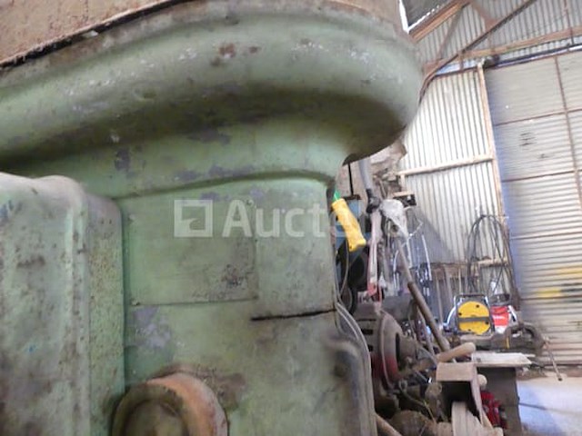 Het merk en model van de boormachine zijn onleesbaar - afbeelding 6 van  8