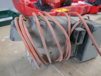 Heteluchtpistool + bandschuurmachine - afbeelding 5 van  5