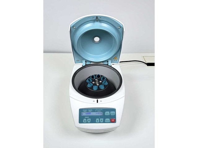 Hettich - eba 200 - centrifuge - afbeelding 2 van  3