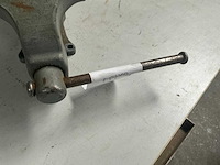 Heuer 120 bankschroef - afbeelding 4 van  4