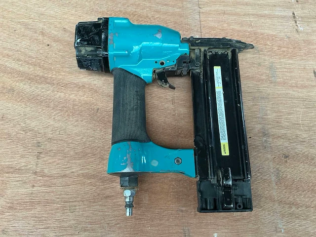 Hewi tool fdmbf1857 pneumatische tacker - afbeelding 2 van  3