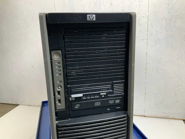 Hewlett packard enterprise (hpe) proliant ml350 server - afbeelding 3 van  9