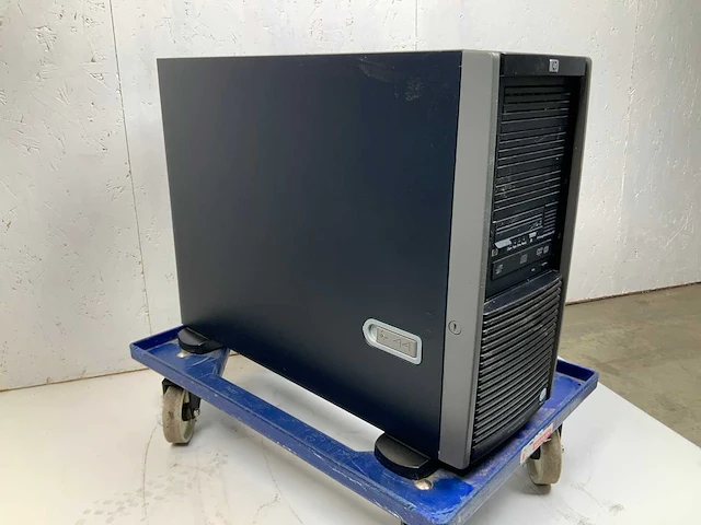 Hewlett packard enterprise (hpe) proliant ml350 server - afbeelding 4 van  9