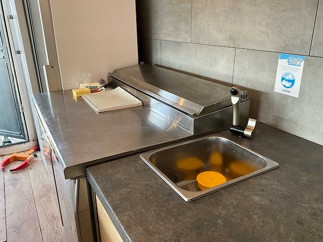 Heyvaert foodtruck instapklaar - alles inbegrepen - afbeelding 5 van  80