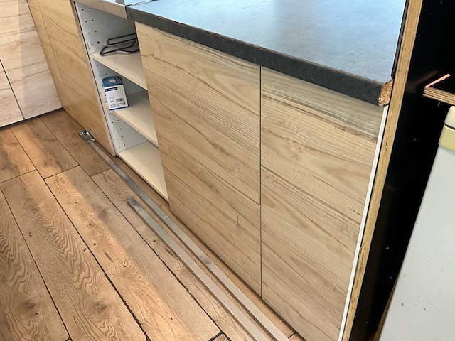 Heyvaert foodtruck instapklaar - alles inbegrepen - afbeelding 8 van  80