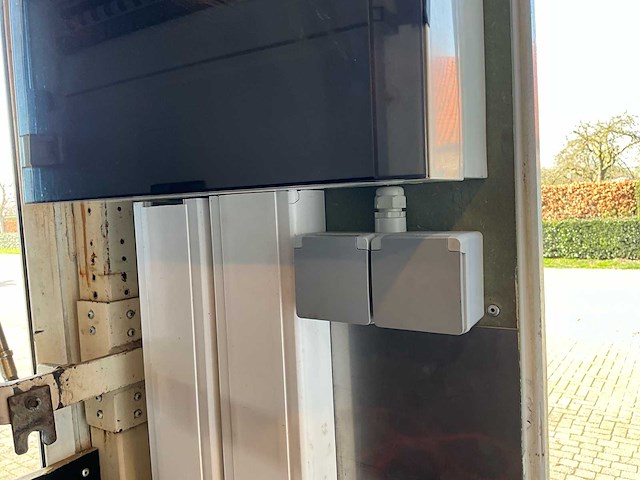 Heyvaert foodtruck instapklaar - alles inbegrepen - afbeelding 13 van  80