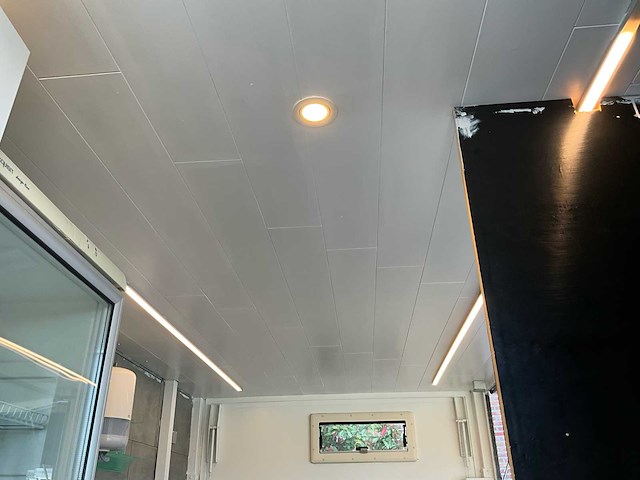 Heyvaert foodtruck instapklaar - alles inbegrepen - afbeelding 56 van  80