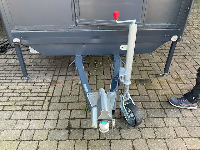 Heyvaert foodtruck instapklaar - alles inbegrepen - afbeelding 24 van  80