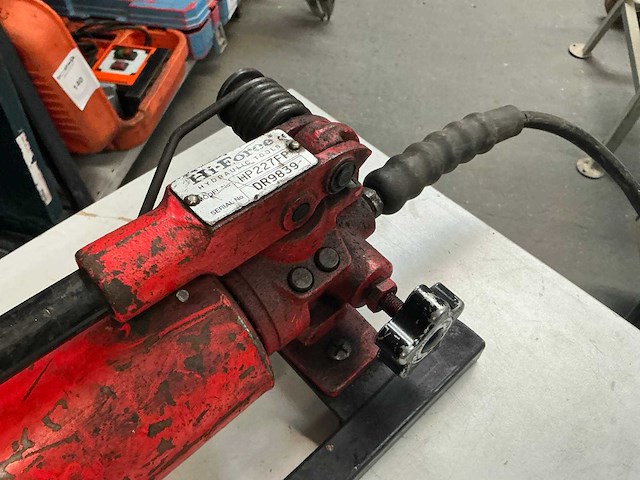Hi-force hp227fp hydraulische voetpomp - afbeelding 4 van  6